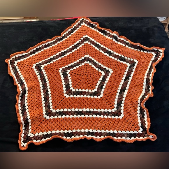 Crocheted Pentagon Blanket/Baby Swaddle ♥️ - Picture 8 of 10